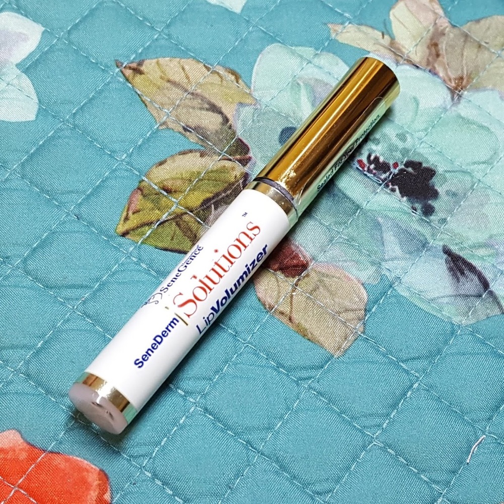 LipSense lip volumizer